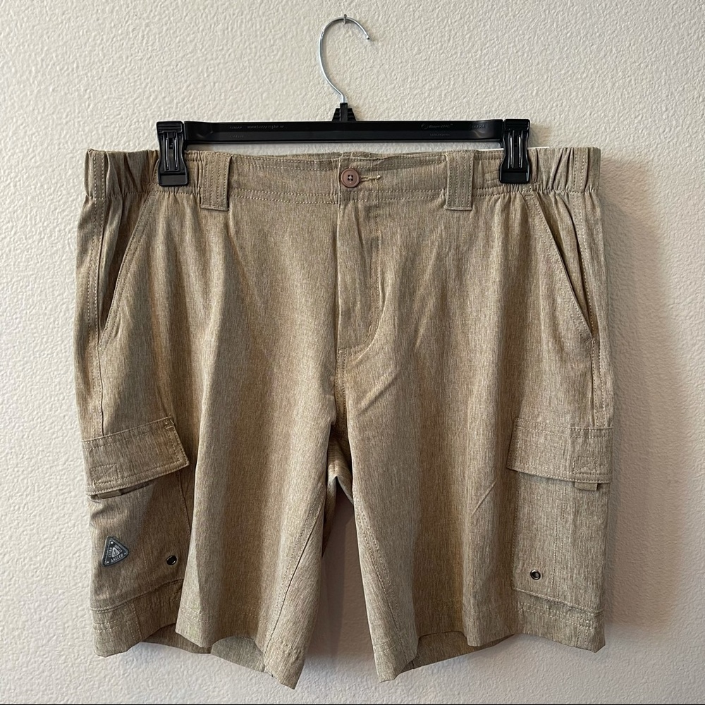 Clear Water Outfitters Men’s Hybrid Shorts Size XL